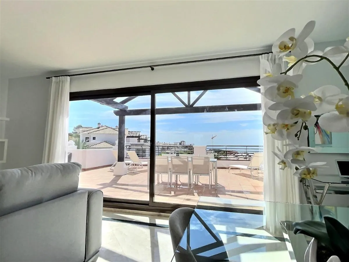 Spectacular 3 Bedroom Penthouse Apartment Casares