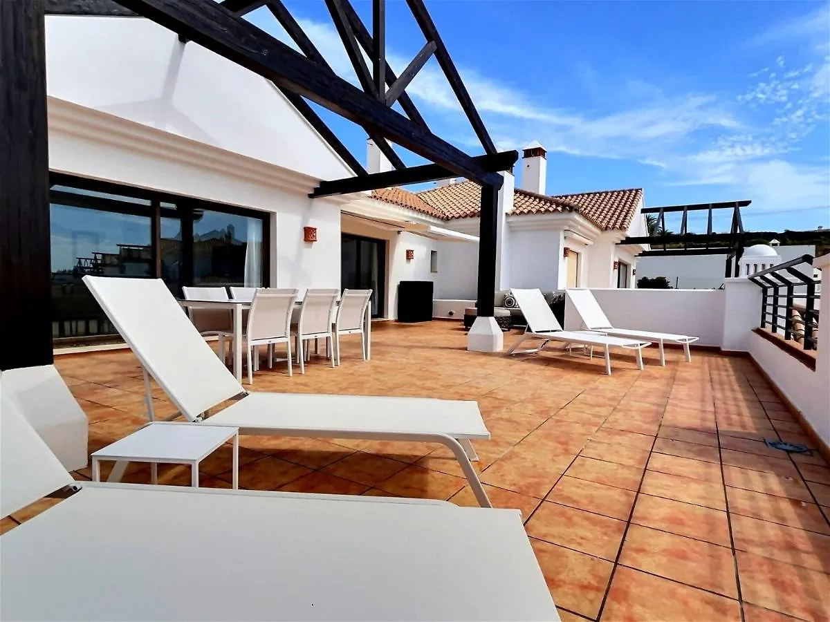 Spectacular 3 Bedroom Penthouse Apartment Casares