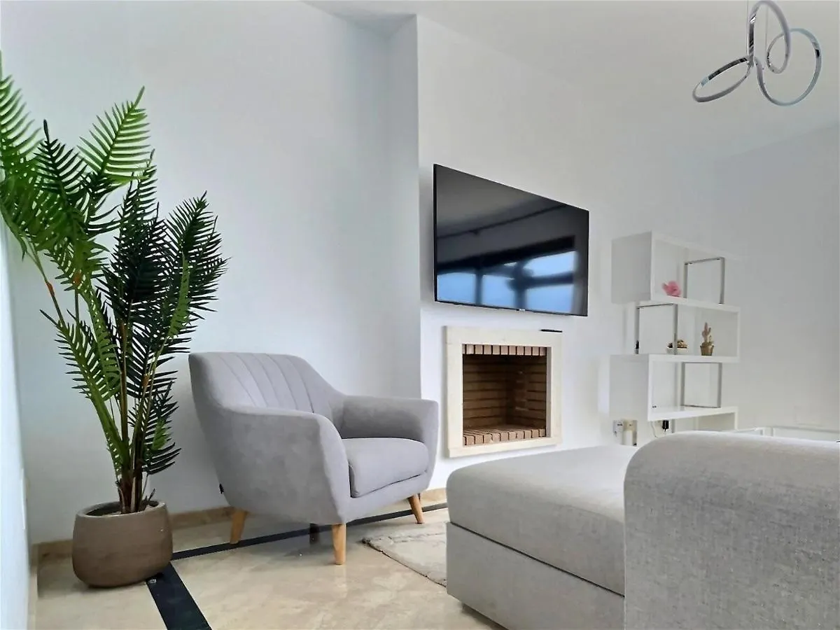 Spectacular 3 Bedroom Penthouse Apartment Casares