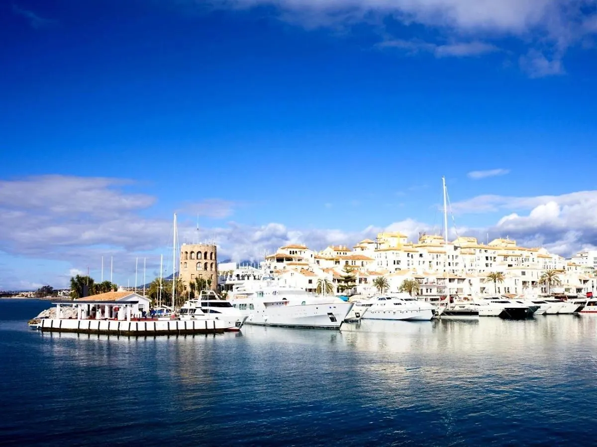 Spectacular 3 Bedroom Penthouse Apartment Casares