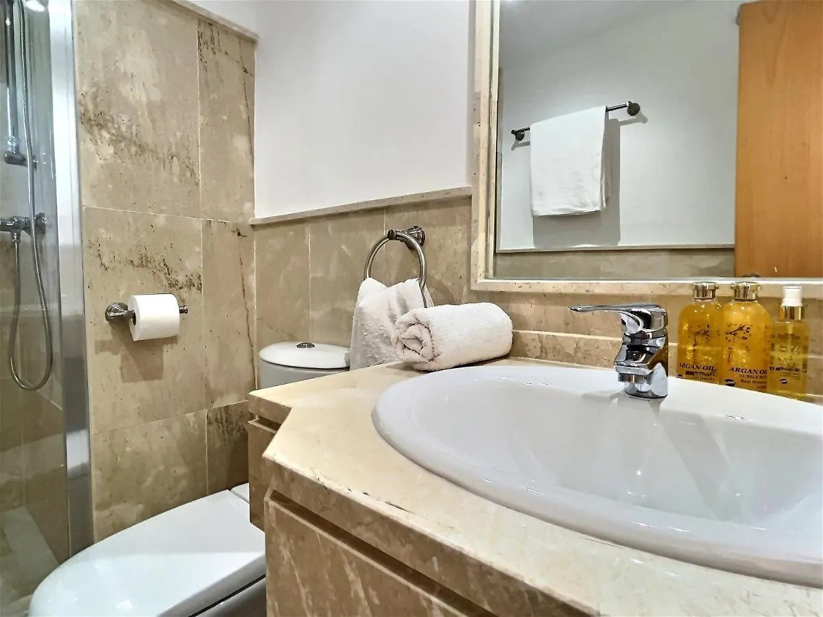 Spectacular 3 Bedroom Penthouse Apartment Casares